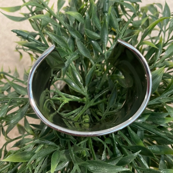 ✨Authentic Vintage GUCCI GG Supreme Logo Monogram Wide Leather Cuff Bracelet - Picture 6 of 10